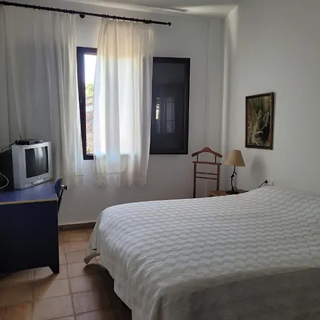 Casa Aldea De La Corte Ferienhaus *